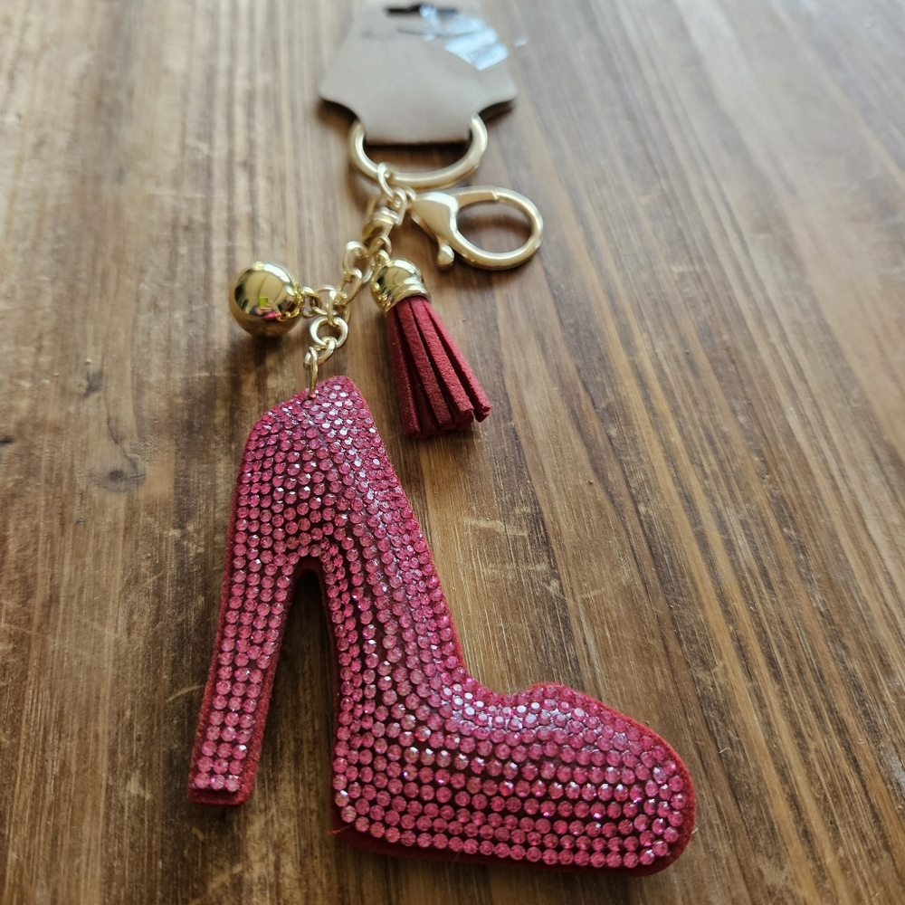DIVAS LiMiTED Pink Rhinestone Shoe Key Holder